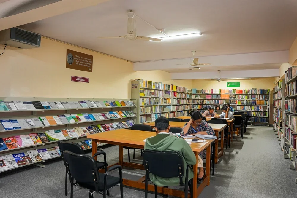 Library & Information Centre – image 4